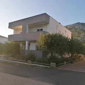 Lota Apartament Starigrad Paklenica